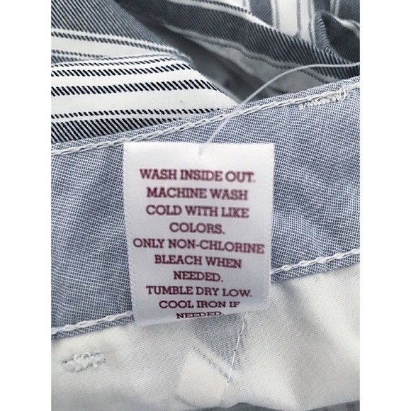 SO NWT Jr. Low Rise Striped Cuffed Hem Shorts - Picture 6 of 6